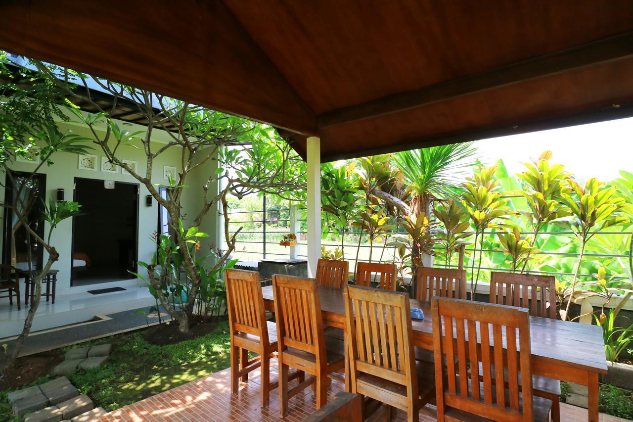 Gm Lovina Hotel Exterior photo