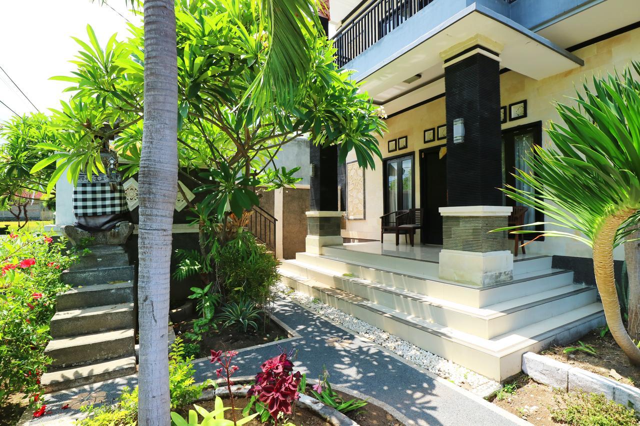 Gm Lovina Hotel Exterior photo