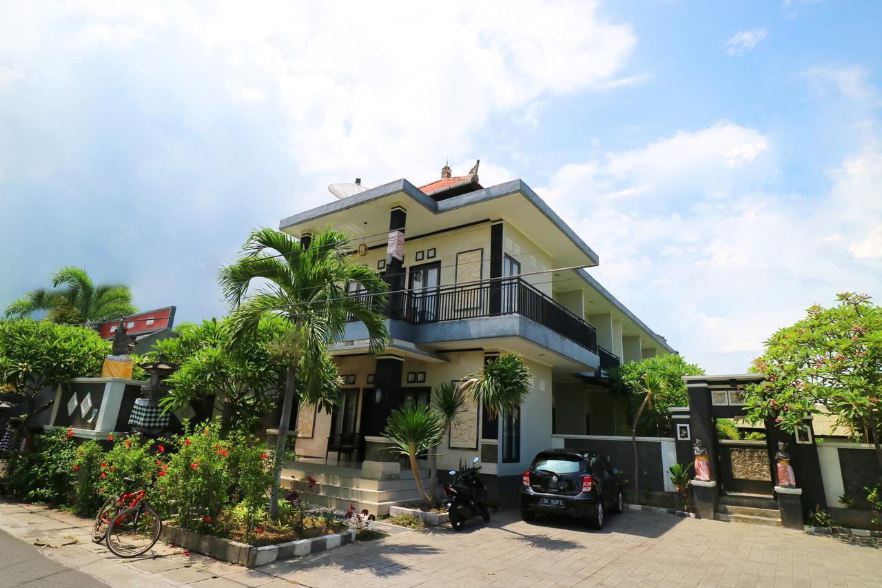 Gm Lovina Hotel Exterior photo