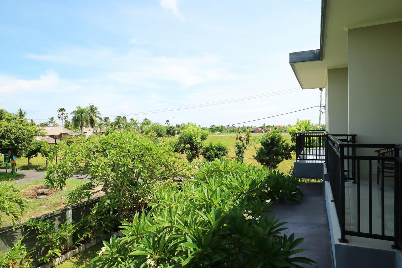 Gm Lovina Hotel Exterior photo